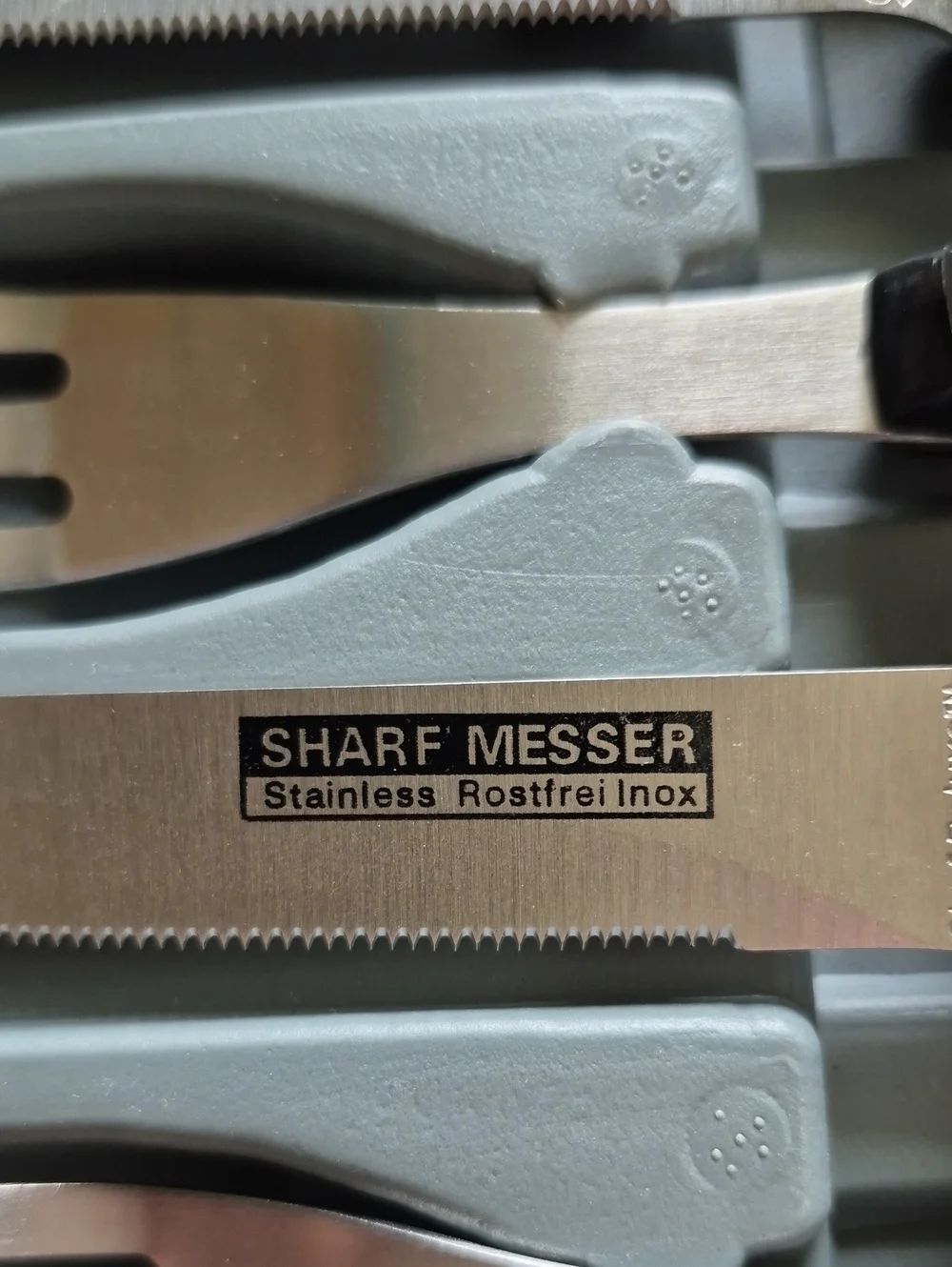 Sharf Messer Knife and Cutlery Set in Black and Orange with Case